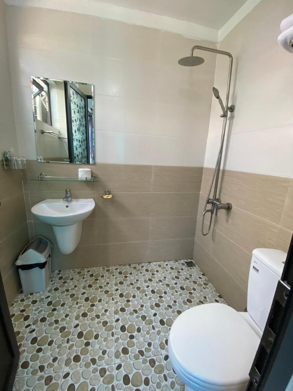 Mr Thong Homestay Нин Бин Екстериор снимка